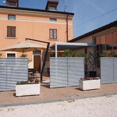 La Cascina Del Sole Hostel Rivarolo del Re ed Uniti ภายนอก รูปภาพ