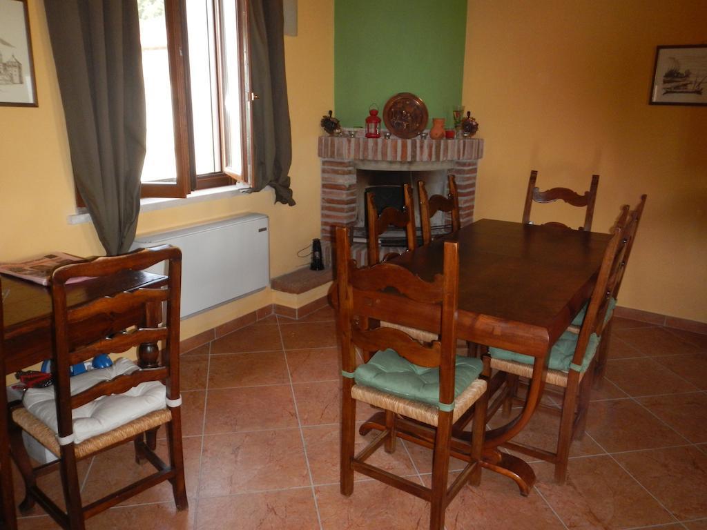 La Cascina Del Sole Hostel Rivarolo del Re ed Uniti ภายนอก รูปภาพ