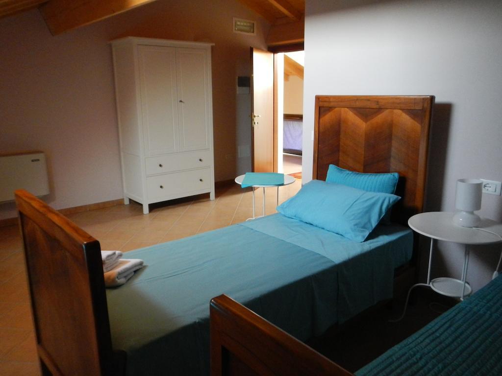 La Cascina Del Sole Hostel Rivarolo del Re ed Uniti ภายนอก รูปภาพ
