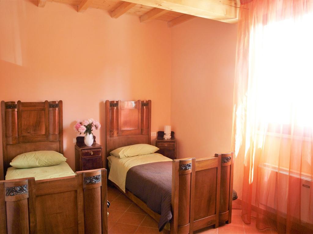 La Cascina Del Sole Hostel Rivarolo del Re ed Uniti ภายนอก รูปภาพ