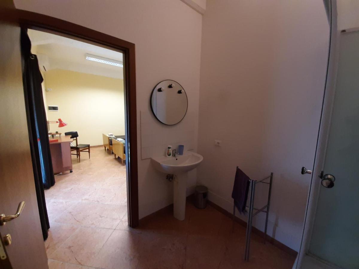 La Cascina Del Sole Hostel Rivarolo del Re ed Uniti ภายนอก รูปภาพ